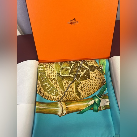 COPY - LIKE NEW HERMES NECK SQUARE SCARF BLUE BEIGE - Picture 1 of 5